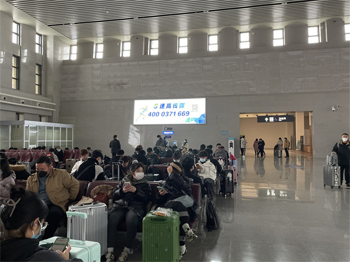 高鐵站廣告因為廣告媒體位置的不同，分為不同區(qū)域媒體廣告